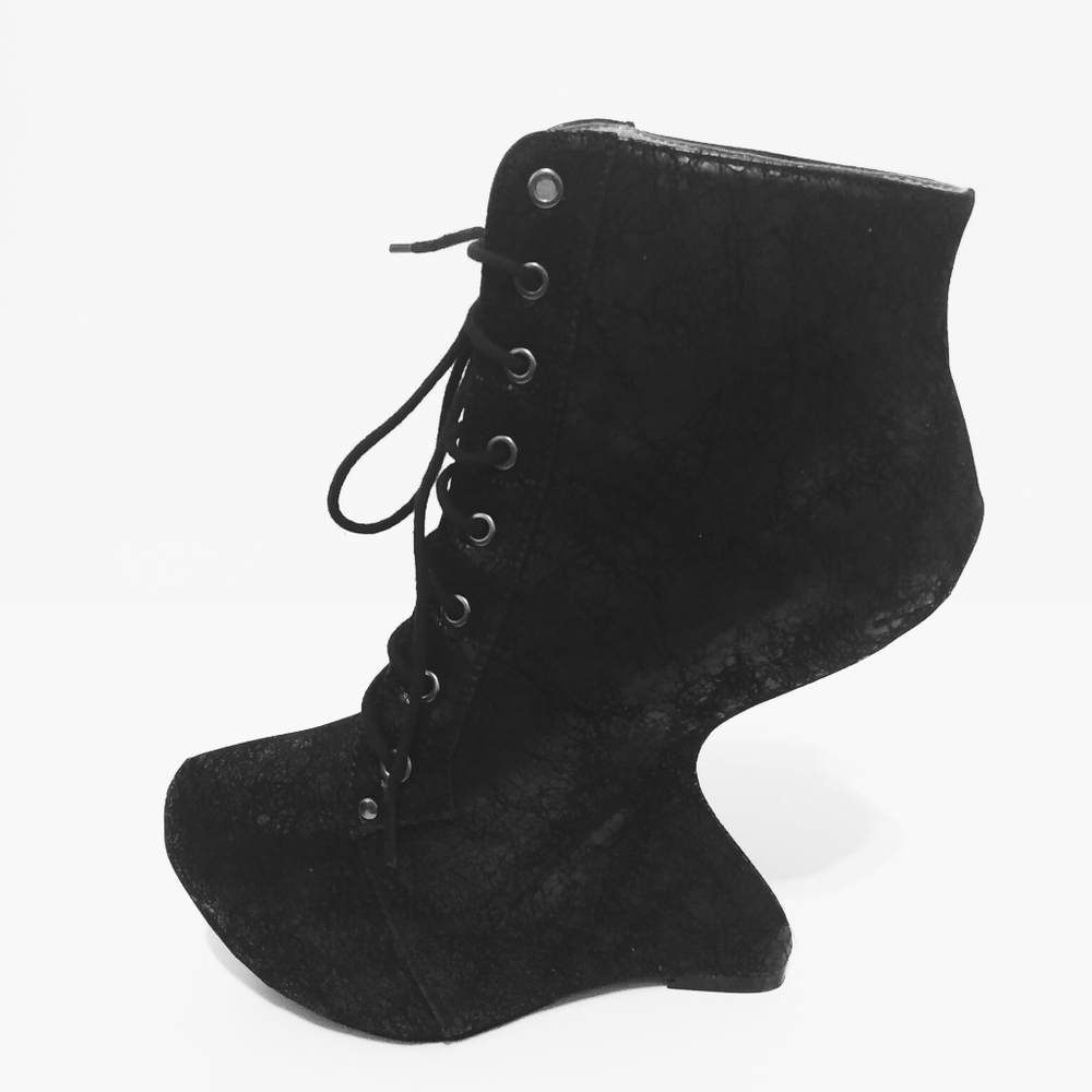 Shoe Republic Black Faux Suede 5 1/2" Arch Heel Ugly Core Bootie Heels sz 8.5